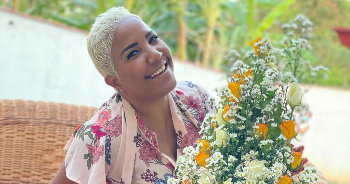 La Cantante Cubana Haila Mar A Mompi Cumple A Os