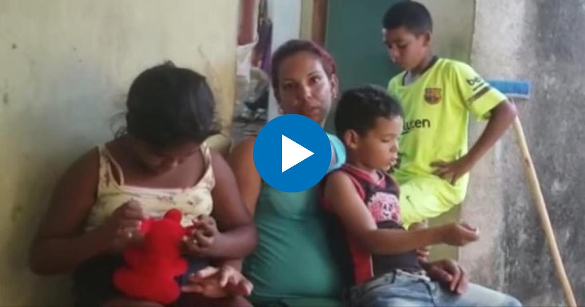 Yadisley Rodríguez Ramírez y sus hijos © Captura de video de YouTube de CubaNet
