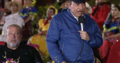 Manuel Marrero se duerme en el discurso de Daniel Ortega en Nicaragua