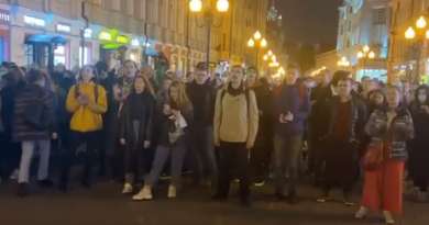 Más de mil rusos arrestados en manifestaciones contra movilización de reservistas anunciada por Putin