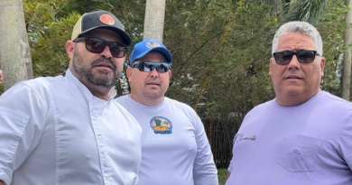 Chefs cubanos se unen para cocinar en Cape Coral tras el paso del huracán Ian