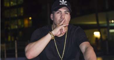 Joven músico cubano llega a Miami tras ser censurado por disco dedicado al 11J
