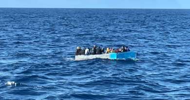 Guardia Costera de EE.UU. detiene a balseros cubanos cerca de cayos Marquesas