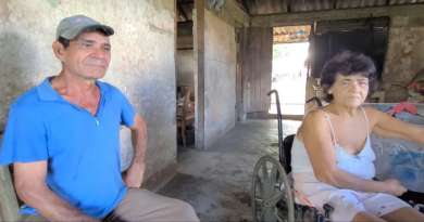 Piden ayuda para pareja con discapacidades que sobrevive sin ayuda del Estado en Holguín 