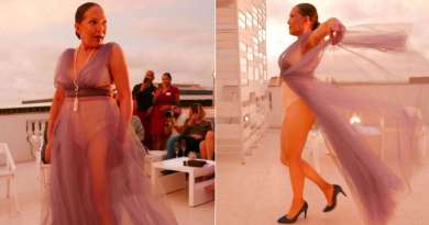 Actriz Luisa María Jiménez modela en desfile de lencería en La Habana 