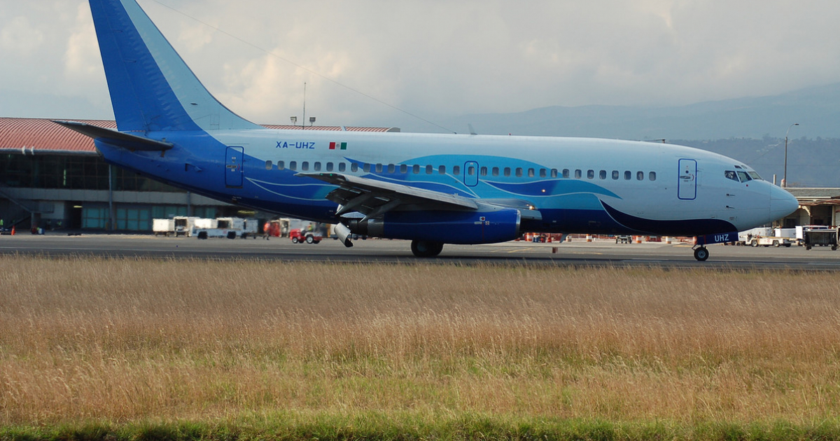 El Boeing 737-200 del accidente de avión en Cuba, con matrícula XA-UHZ © ALEC WILSON / FLICKR