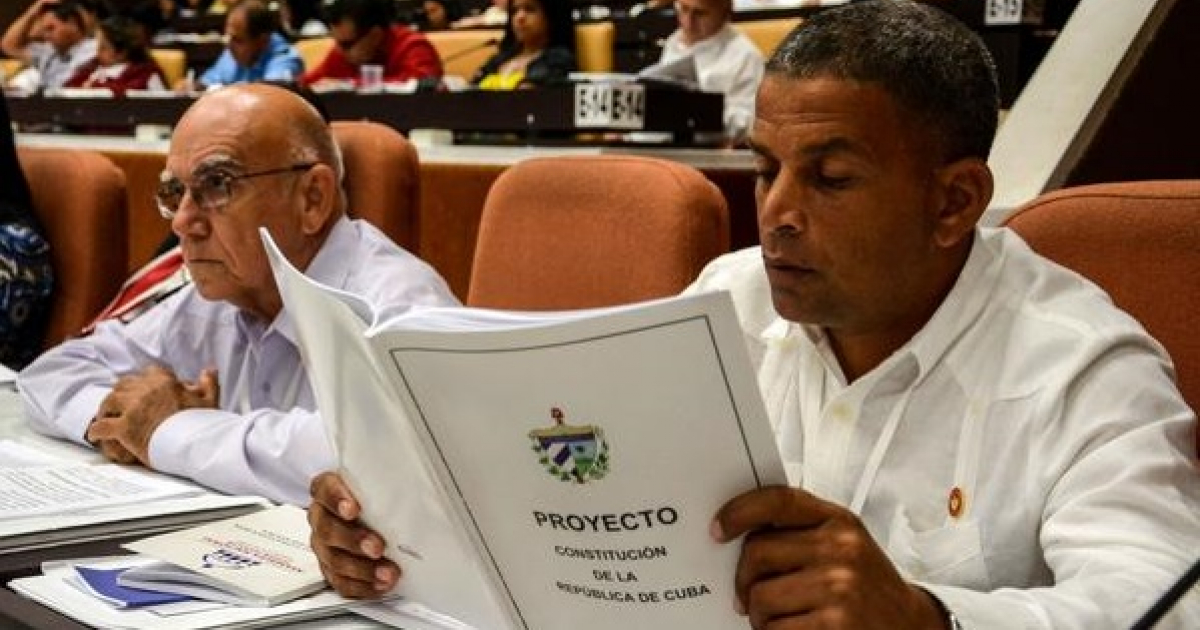 La Constitución cubana tomó ejemplos de la de Vietnam 