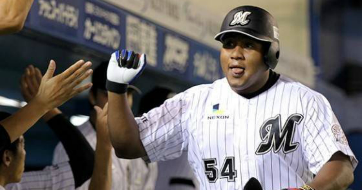 Alfredo Despaigne marcha sin frenos en el béisbol japonés