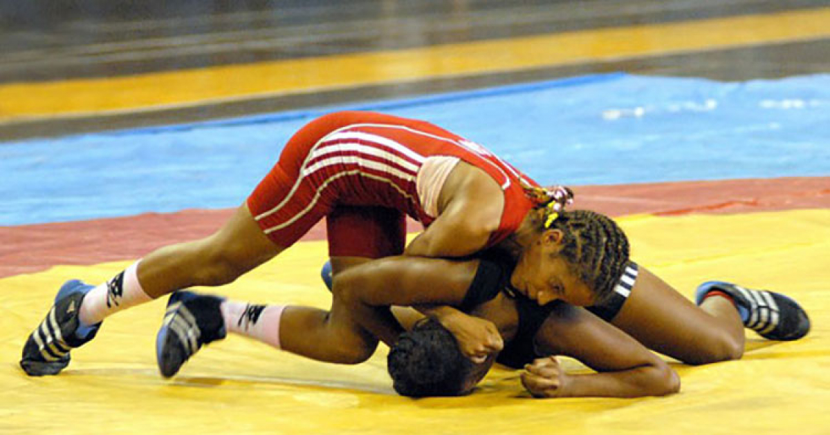 Yusneylys Guzmán conquista medalla de oro en Panamericano de Luchas