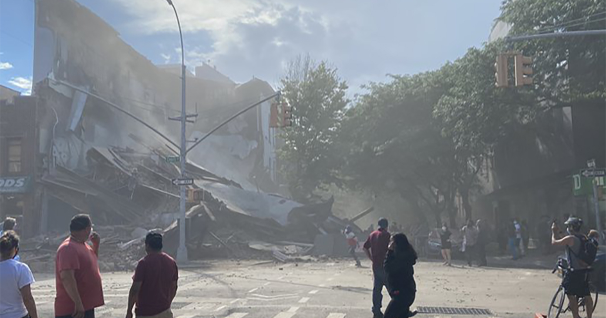 Colapsa un edificio en Brooklyn, Nueva York