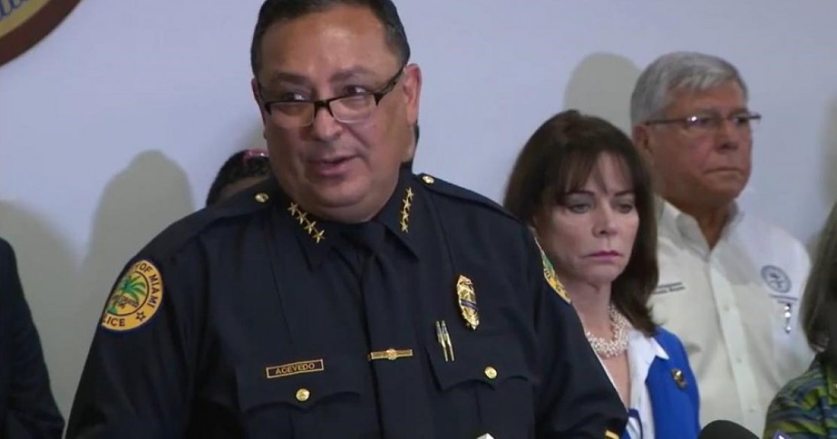 Art Acevedo, jefe de policía de Miami, y Katherine Fernández Rundle, fiscal estatal de Miami-Dade © Captura de video de YouTube de WPLG Local 10