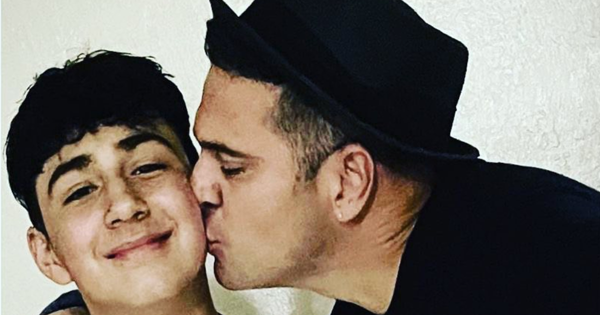Actor cubano Mijail Mulkay felicita a su hijo Samuel por su cumpleaños 14