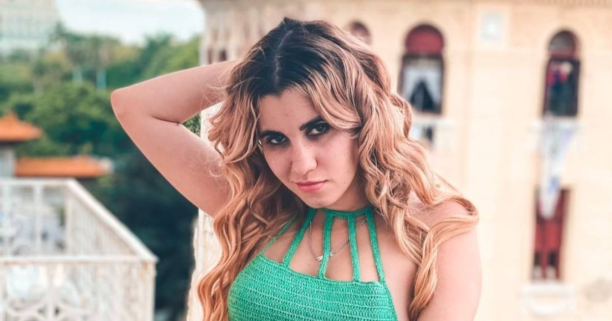 Instagram Dina Stars