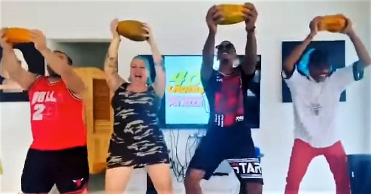 La Diosa de Cuba lanza "La papaya de 40 libras"