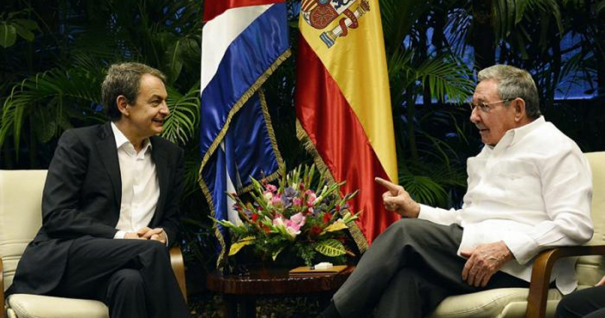 Rodríguez Zapatero con Raúl Castro, en La Habana © Estrudios Revolución