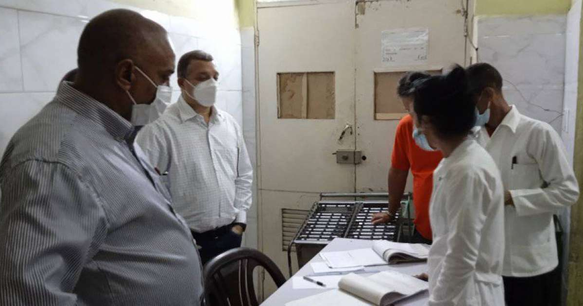 Reportan muerte de al menos 13 pacientes en Hospital Psiquiátrico de Holguín