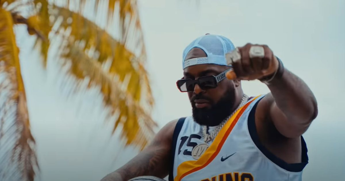 El Micha celebra el éxito de "Que vaya el Choco", su tiradera al Rey de