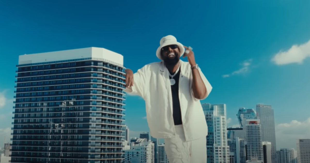 El Micha en videoclip de "Salsa" © YouTube / El Micha