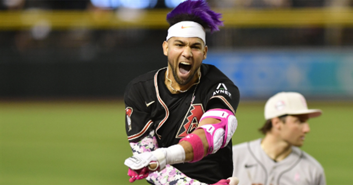 A Lourdes le sienta bien Arizona. © @Dbacks