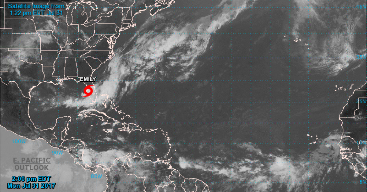 La tormenta tropical Emily toca tierra en la costa central de Florida
